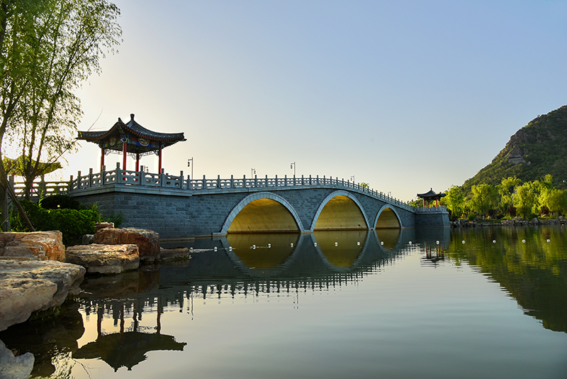 濟(jì)南華山洼濕地公園崇正橋、煙雨橋